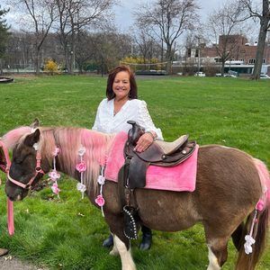 Meet your Posher, Lucy